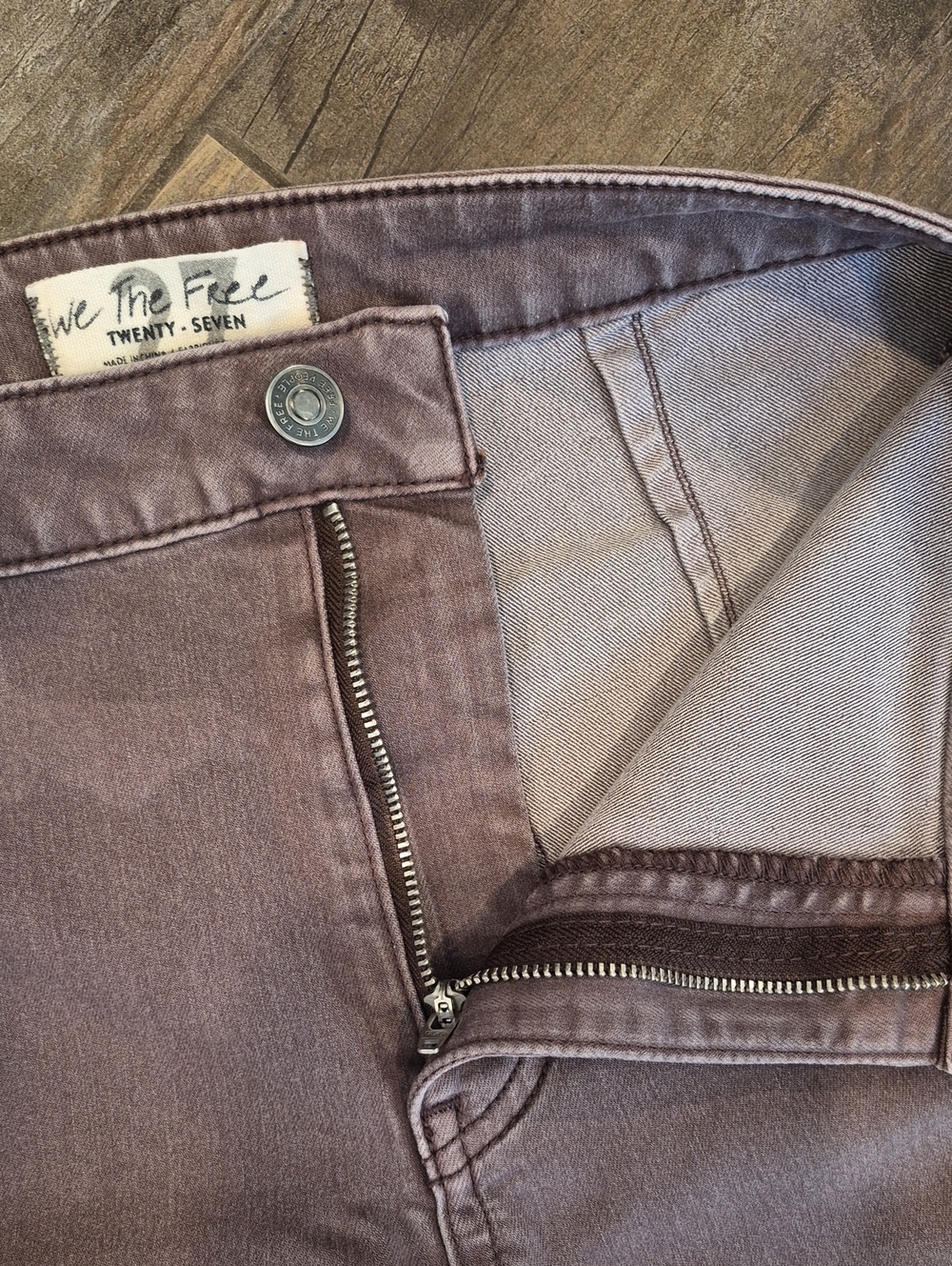 We the Free Grayish Purple High Rise Bell Bottom Flared Jeans, Size 27 - Picture 4 of 13